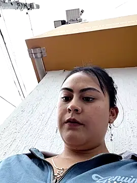 lara moon25 online show from 23, 10, 2025