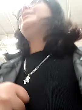 lara moon25 online show from 3, 11, 2025