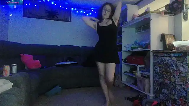 NovaLove2002 online show from 11, 11, 2025