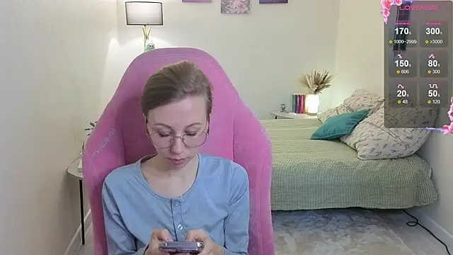 Lill Mary online show from 20, 10, 2025