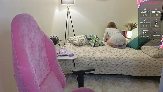 Lill Mary online show from 27, 10, 2025