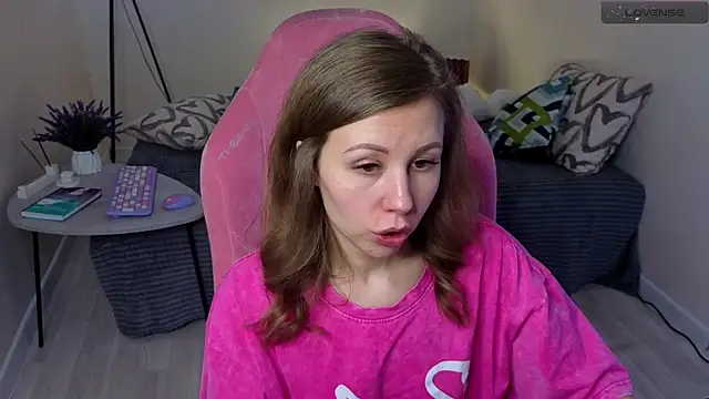 Lill Mary online show from 10, 3, 2025