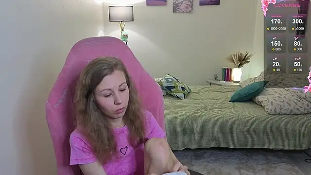 Lill Mary online show from 21, 10, 2025