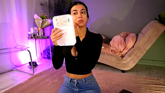 BetsyGonzale online show from 25, 9, 2025