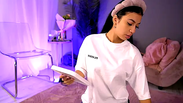 BetsyGonzale online show from 20, 9, 2025