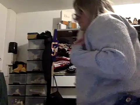 vanillesoumise online show from 28, 1, 2025