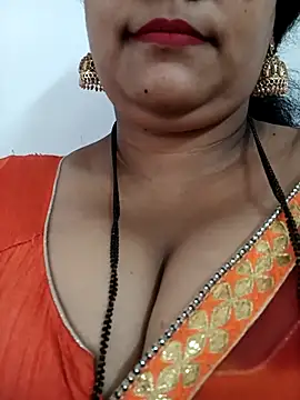 Nyra-23 online show from 4, 10, 2025