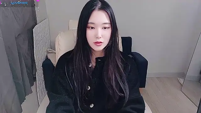 who Lilly online show from 26, 11, 2025