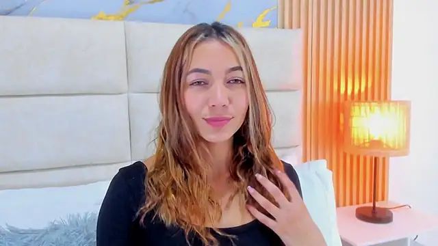 Mia Malkovaa  online show from 20, 5, 2026