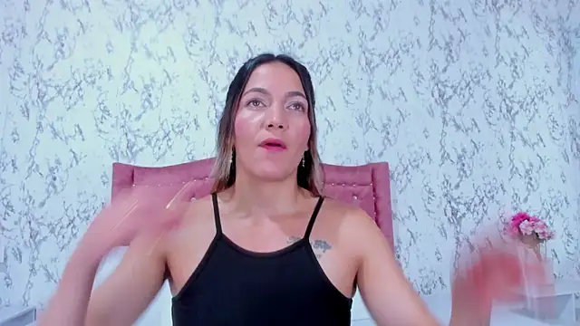 Mia Malkovaa  online show from 1, 11, 2025