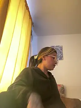 baby lizy online show from 9, 10, 2025