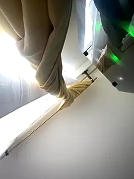 baby lizy online show from 20, 9, 2025