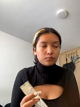 baby lizy online show from 4, 10, 2025