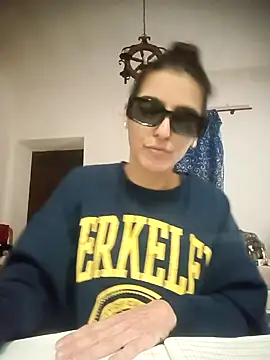 AlexandraMello29 online show from 20, 12, 2024