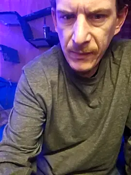 froggymclovin222 online show from 28, 11, 2025