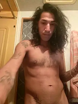 LargeDominoes online show from 9, 3, 2026