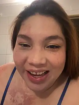 WhiteWomen online show from 2, 10, 2025