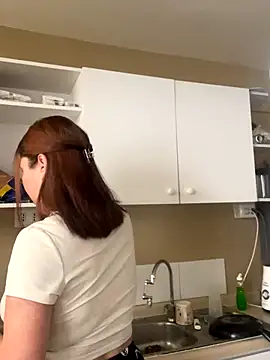 WhiteWomen online show from 28, 10, 2025