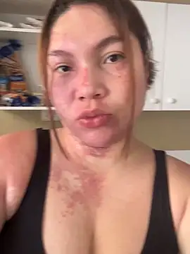 WhiteWomen online show from 5, 11, 2025