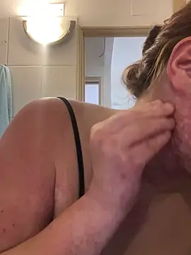 WhiteWomen online show from 31, 10, 2025