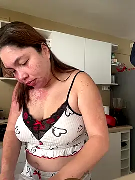 WhiteWomen online show from 2, 12, 2025