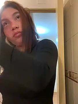 WhiteWomen online show from 16, 9, 2025