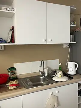 WhiteWomen online show from 24, 10, 2025