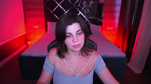 Snapshot of MirandaWong chatting on 24, 9, 2025 MirandaWong online show from 24, 9, 2025