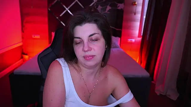 Snapshot of MirandaWong chatting on 25, 9, 2025 MirandaWong online show from 25, 9, 2025