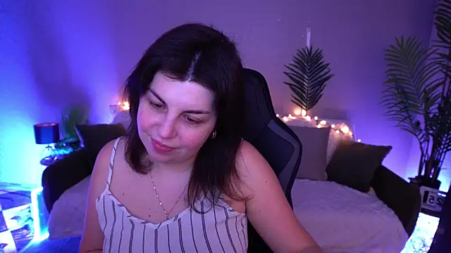 MirandaWong online show from 25, 3, 2026