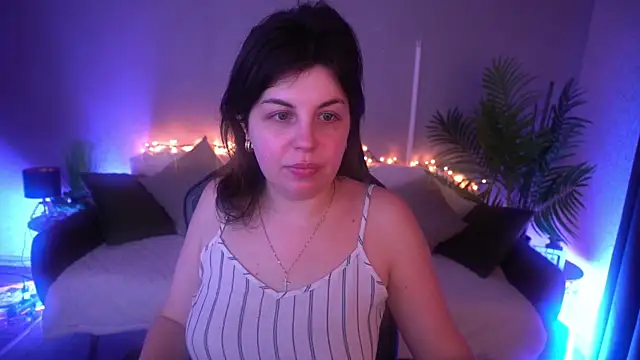 MirandaWong online show from 22, 3, 2026