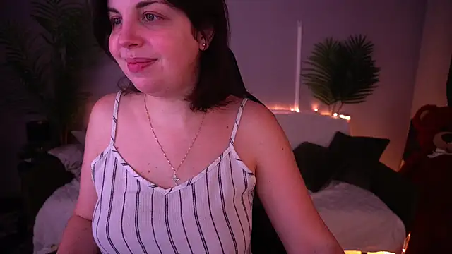 MirandaWong online show from 9, 4, 2026