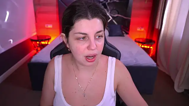 Snapshot of MirandaWong chatting on 29, 10, 2025 MirandaWong online show from 29, 10, 2025