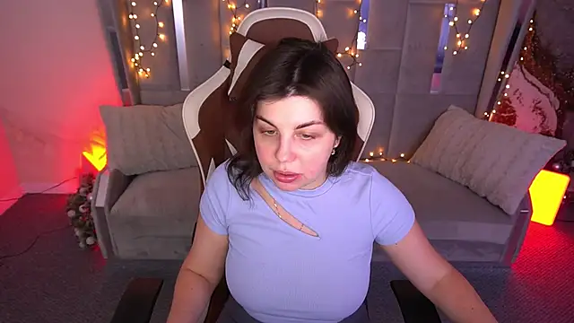 Snapshot of MirandaWong chatting on 11, 2, 2026 MirandaWong online show from 11, 2, 2026