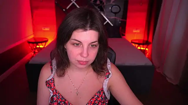 Snapshot of MirandaWong chatting on 24, 10, 2025 MirandaWong online show from 24, 10, 2025