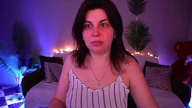 MirandaWong online show from 27, 3, 2026