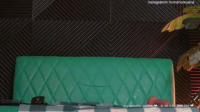 Snapshot of home_horny_eva chatting on 14, 3, 2025 home horny eva online show from 14, 3, 2025