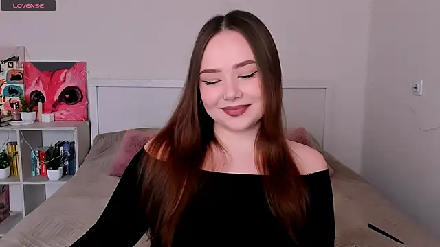 LittleKiitten online show from 8, 3, 2026