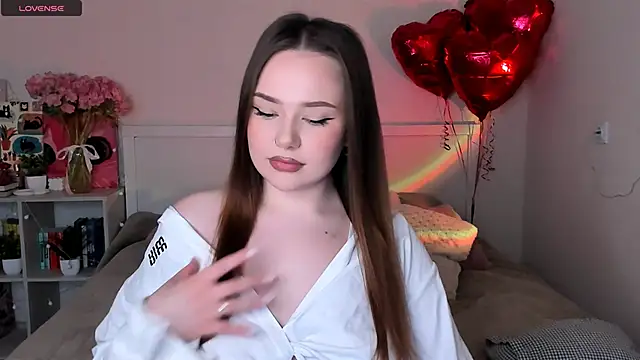 LittleKiitten online show from 28, 5, 2026