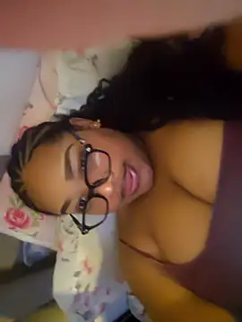 Snapshot of vic_pretynhaa chatting on 11, 2, 2026 vic pretynhaa online show from 11, 2, 2026