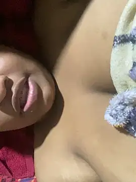 Snapshot of vic_pretynhaa chatting on 1, 2, 2025 vic pretynhaa online show from 1, 2, 2025