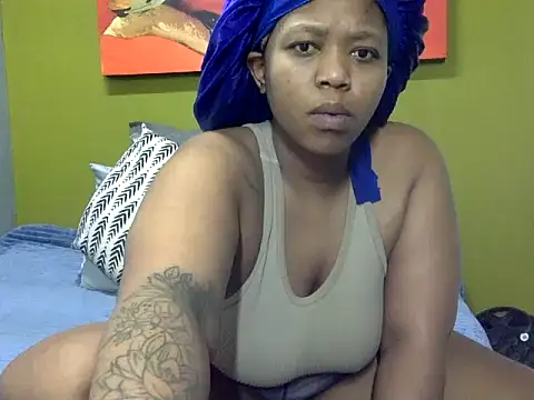 GoldenPussyXOXO online show from 3, 12, 2025