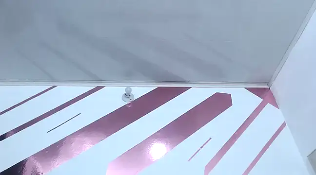 Kitten Hot  online show from 12, 3, 2025