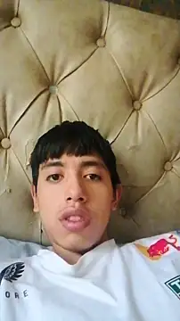 Snapshot of danuel23 chatting on 4, 4, 2026 danuel23 online show from 4, 4, 2026