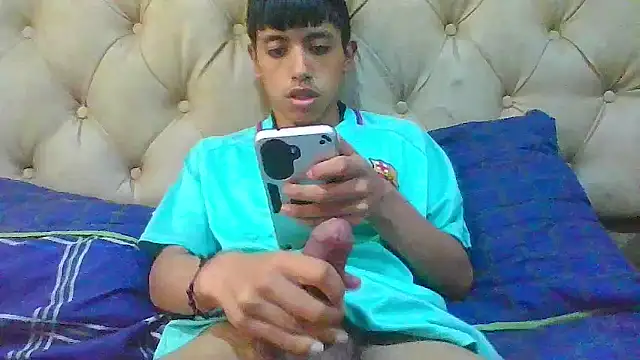 Snapshot of danuel23 chatting on 13, 3, 2026 danuel23 online show from 13, 3, 2026