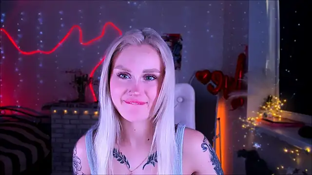  Ravenaa online show from 15, 3, 2025