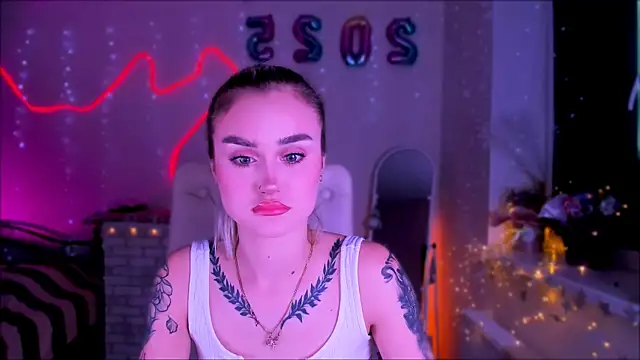  Ravenaa online show from 28, 1, 2025