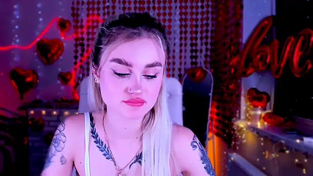  Ravenaa online show from 10, 2, 2025