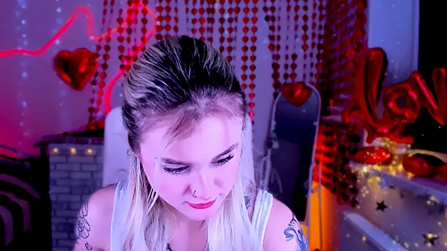  Ravenaa online show from 25, 2, 2025