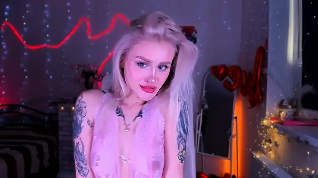  Ravenaa online show from 13, 3, 2025